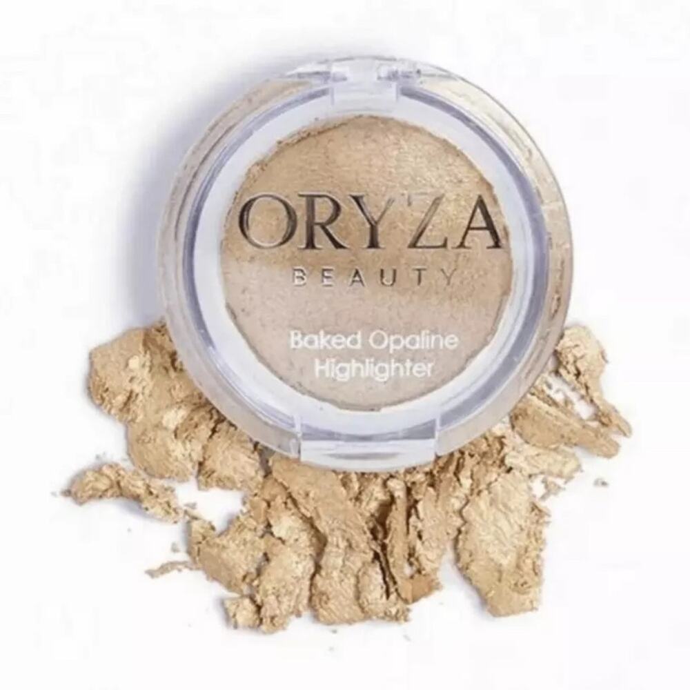 ORYZA BEAUTY Baked Opaline Highlighter in the color Sunkissed - NEW
